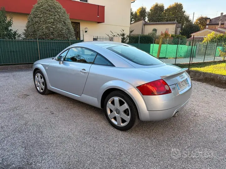 Audi Tt 2000 photo 5