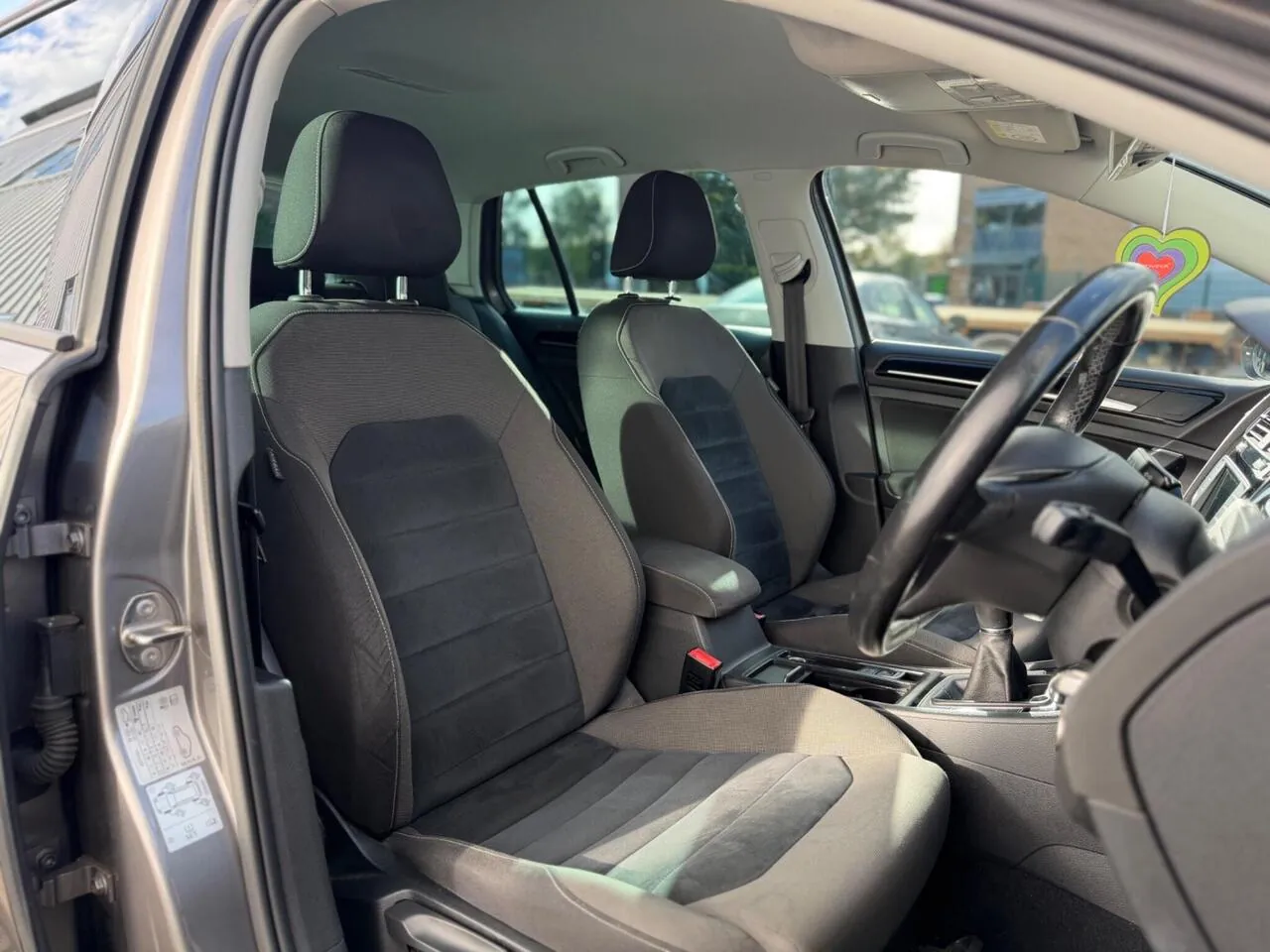 Volkswagen Golf 2015 photo 2