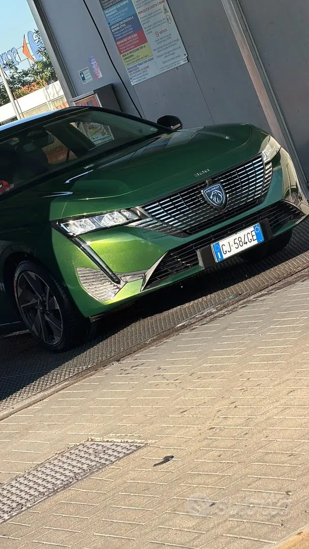 Peugeot 308 2022 photo 2