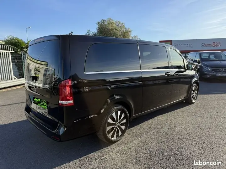 Mercedes-Benz V 2024 photo 3