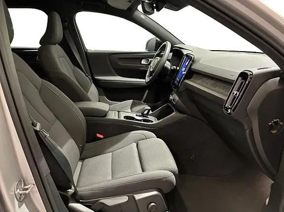 Volvo Ex40 2025 photo 4