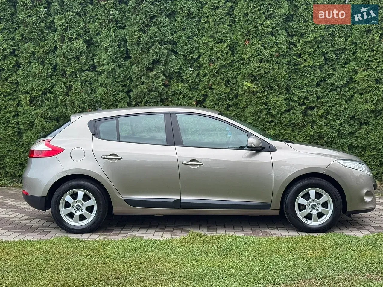 Renault Megane 2009 photo 3