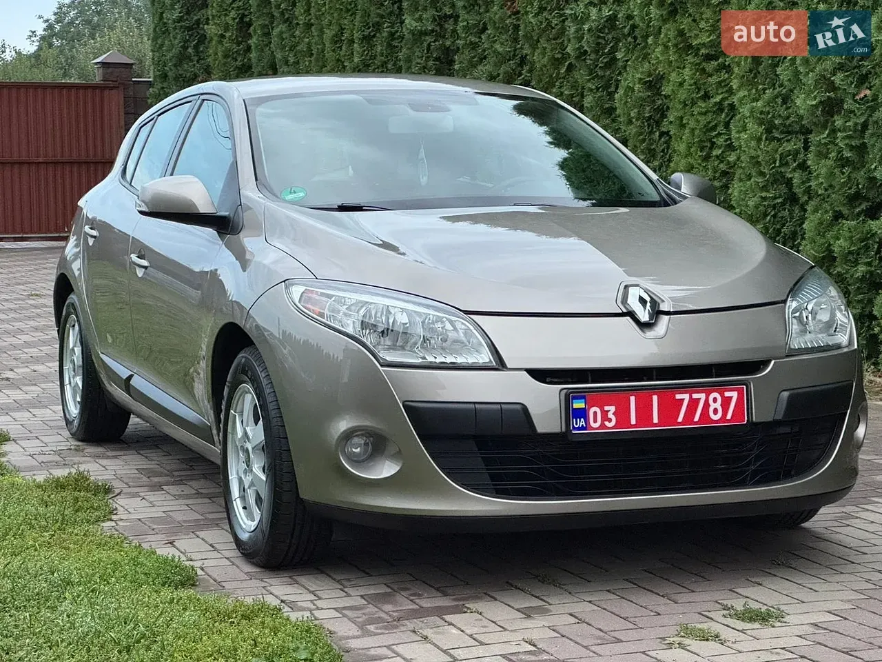 Renault Megane 2009 photo 2