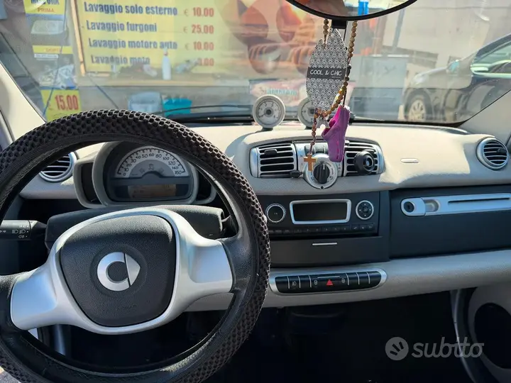 Smart Fortwo 2011 photo 5