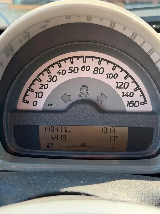 Smart Fortwo 2011 photo 4