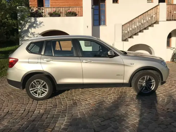 BMW X3 2013 photo 2