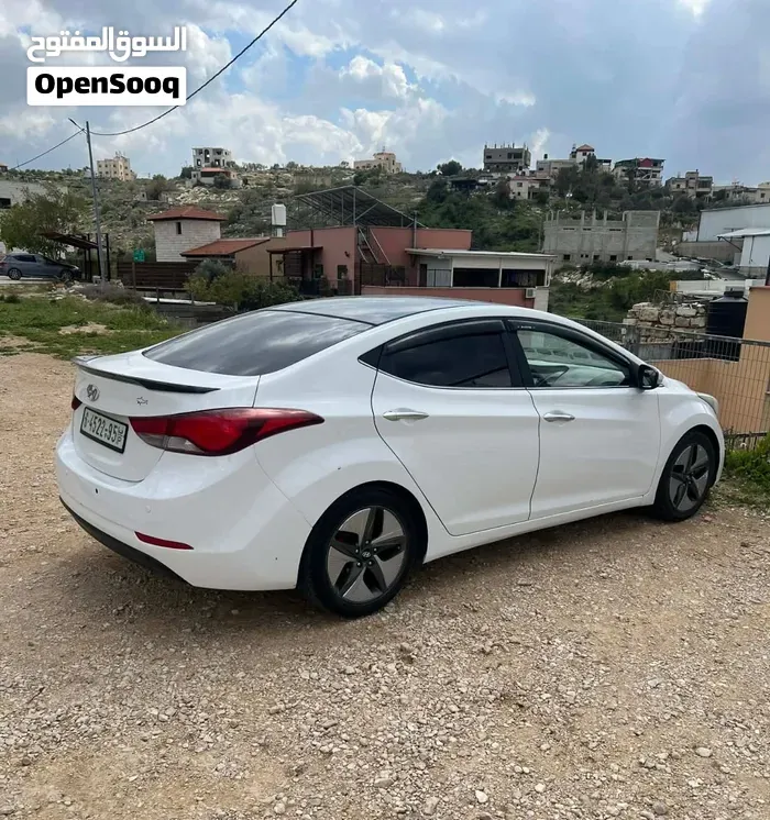 Hyundai Elantra 2015 photo 4