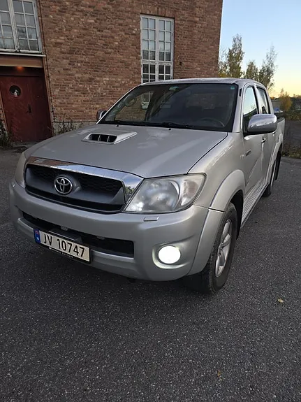 Toyota Hilux 2010 photo 3