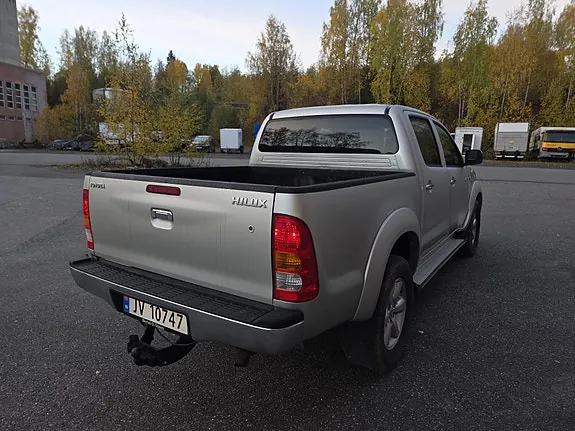 Toyota Hilux 2010 photo 4