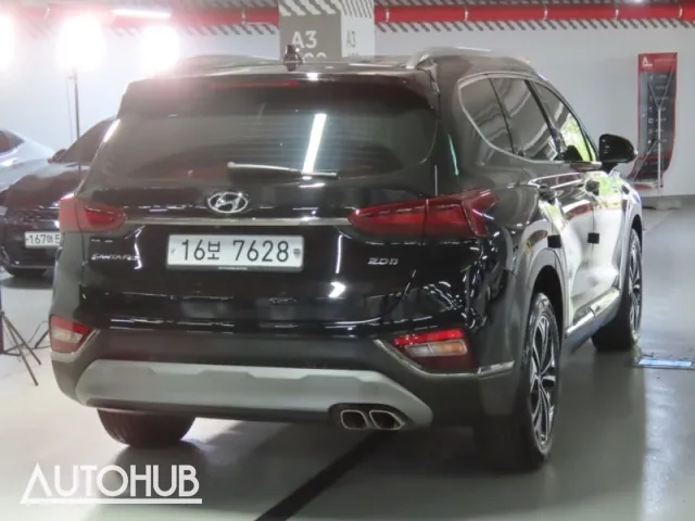 Hyundai Santa Fe 2018 photo 3
