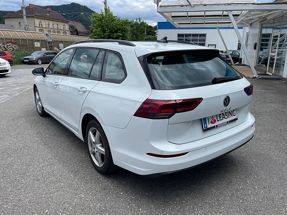 Volkswagen Golf 2023 photo 3