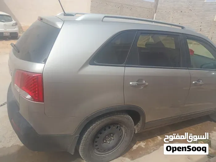 Kia Sorento 2012 photo 3