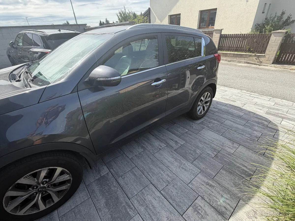 Kia Sportage 2015 photo 2