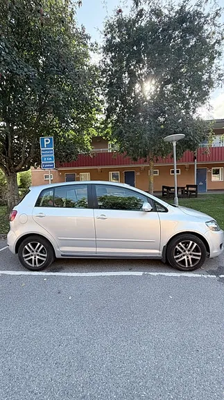 Volkswagen Golf Plus 2011 photo 2