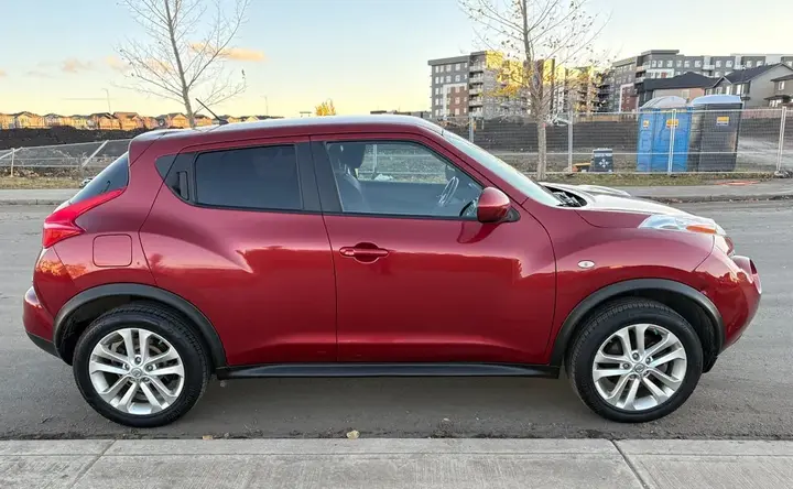 Nissan Juke 2013 photo 2