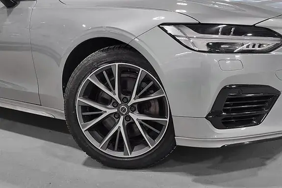 Volvo V90 2018 photo 2