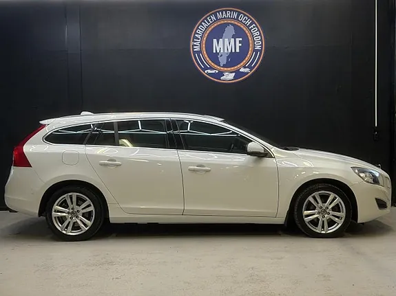 Volvo V60 2012 photo 2