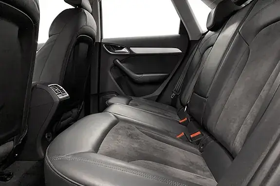 Audi Q3 2017 photo 4
