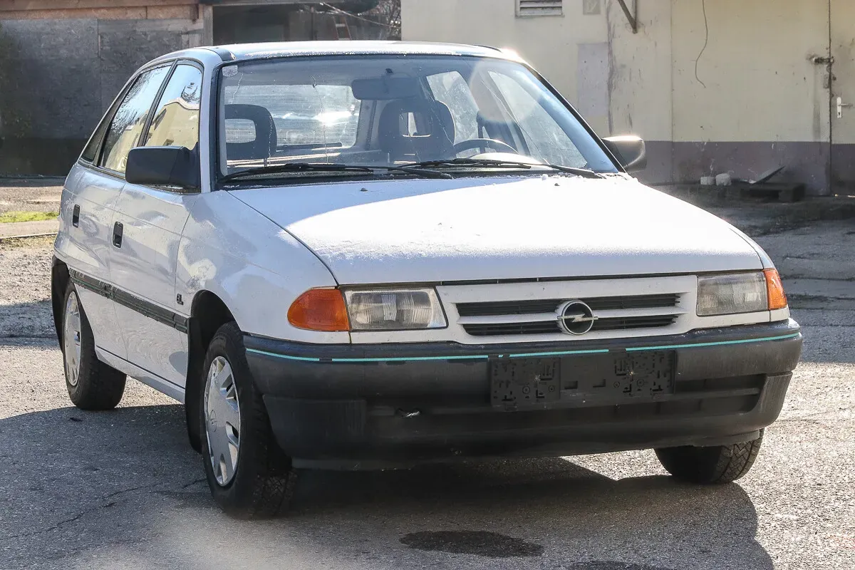 Opel Astra 1993 photo 3