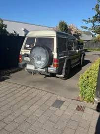 Nissan Safari 1990 photo 4