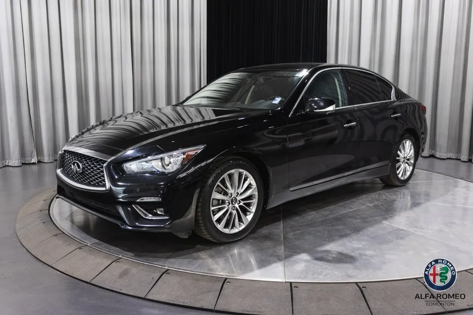 Infiniti Q50
