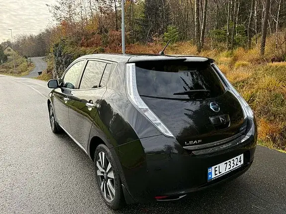 Nissan Leaf 2015 photo 3