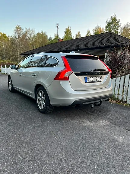 Volvo V60 2012 photo 3