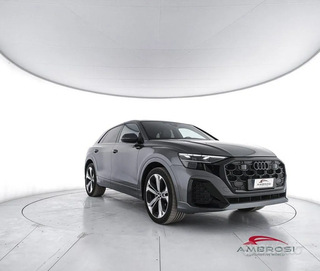 Audi Q8 2025 photo 2