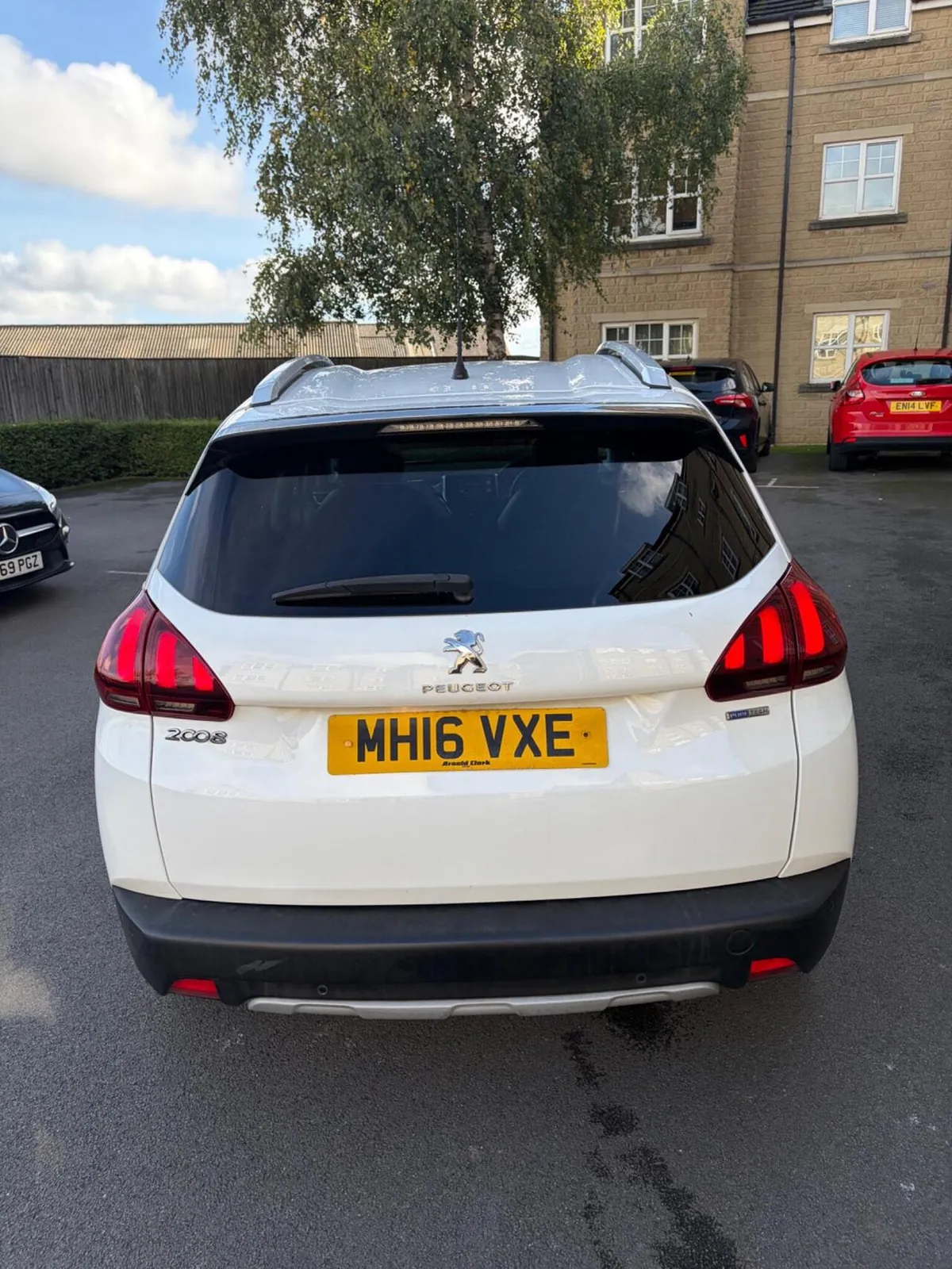 Peugeot 2008 2016 photo 4