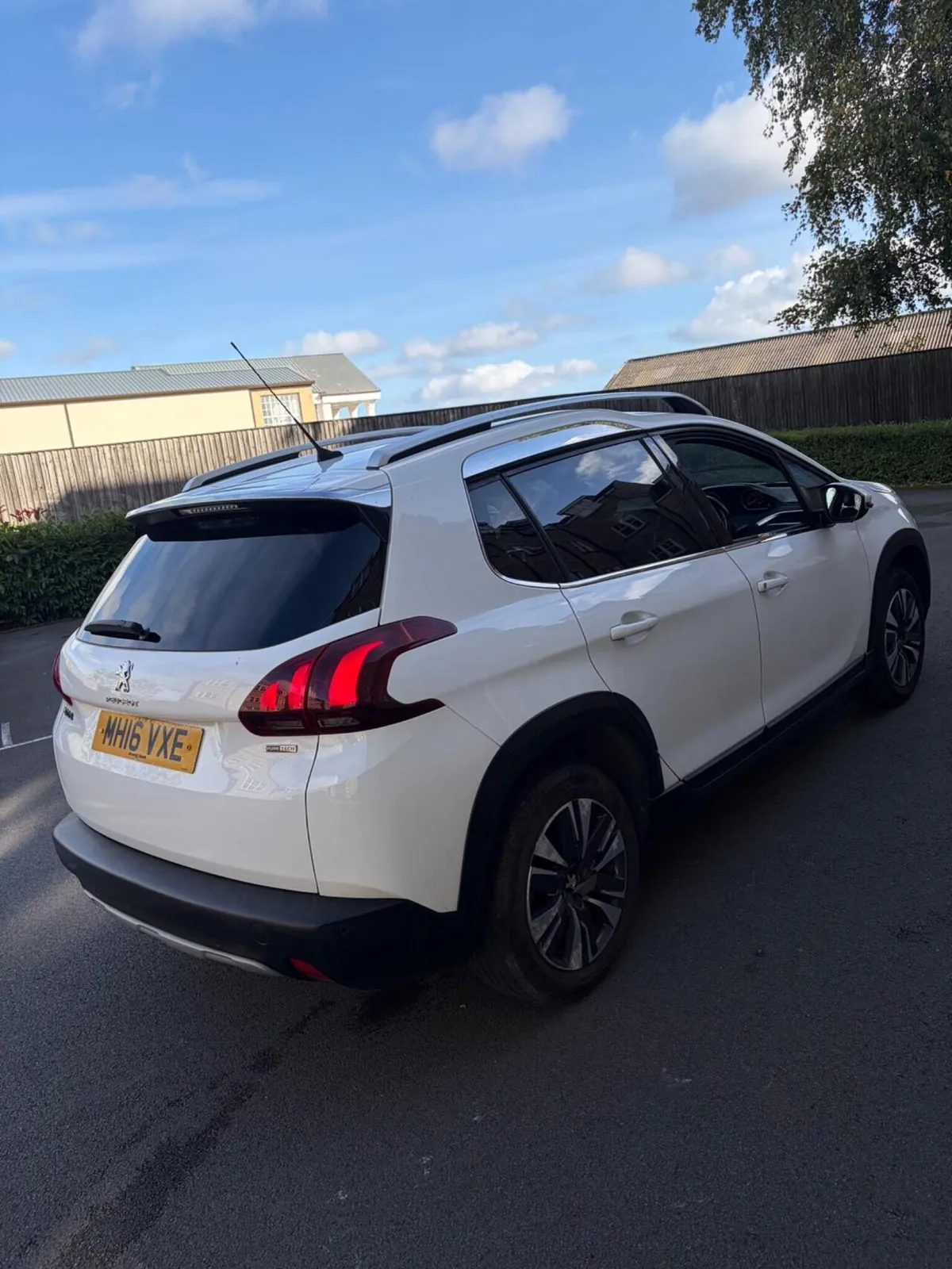 Peugeot 2008 2016 photo 3