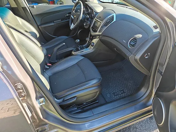 Chevrolet Cruze 2013 photo 4