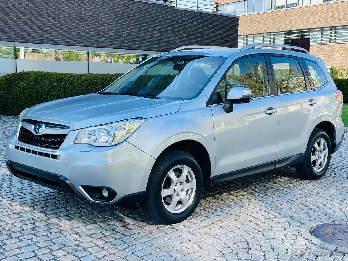 Subaru Forester 2025 photo 2
