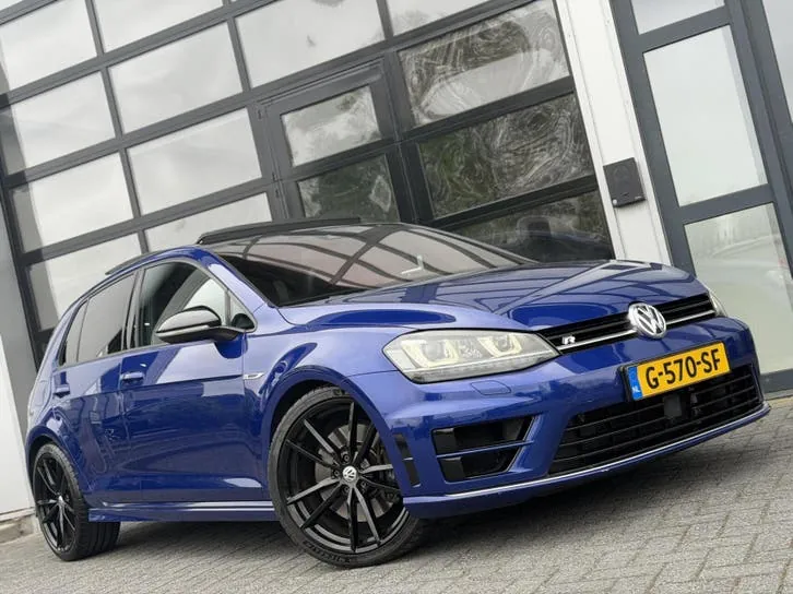 Volkswagen Golf 2015 photo 2