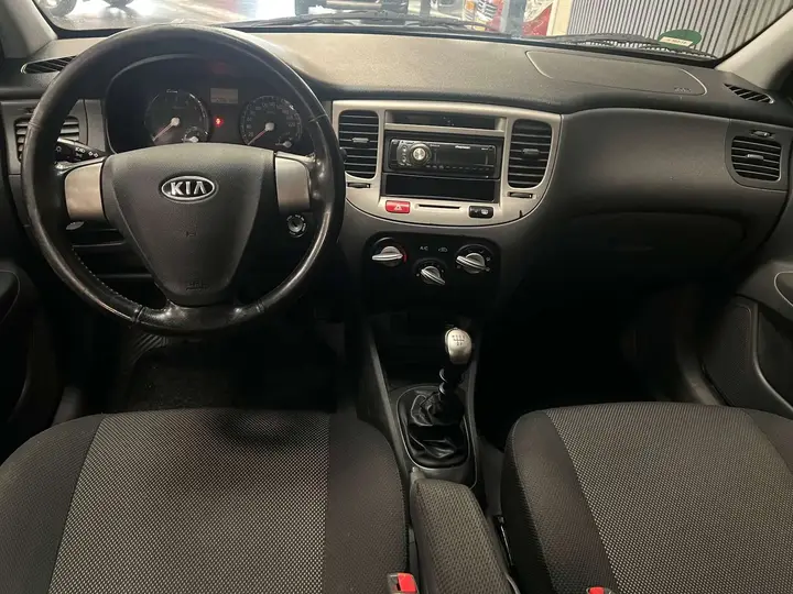 Kia Rio 2008 photo 3