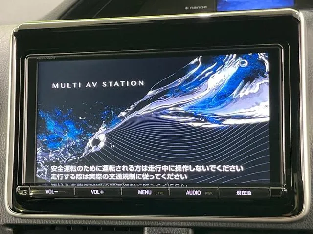 Toyota Esquaise 2017 photo 3