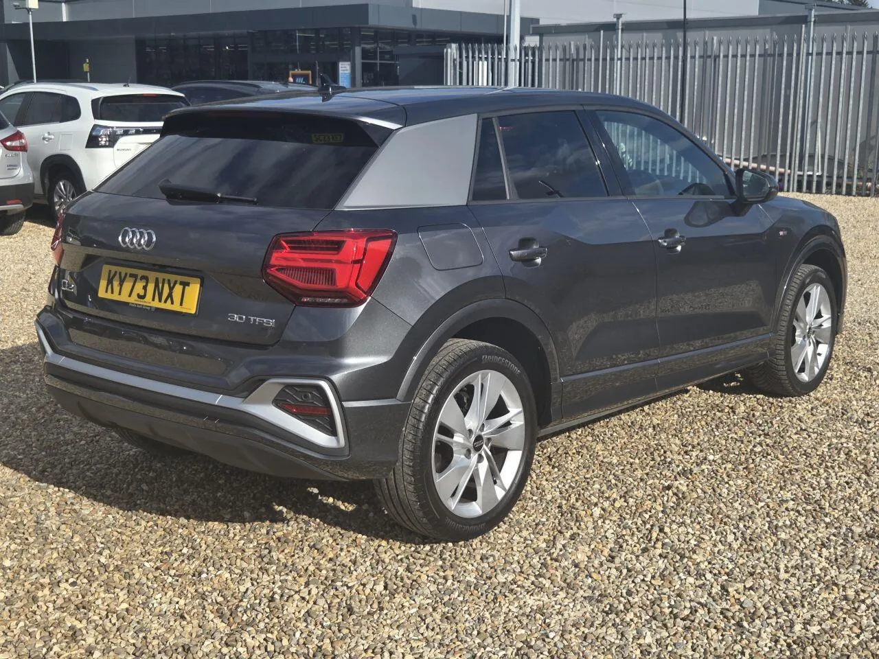 Audi Q2 2023 photo 3