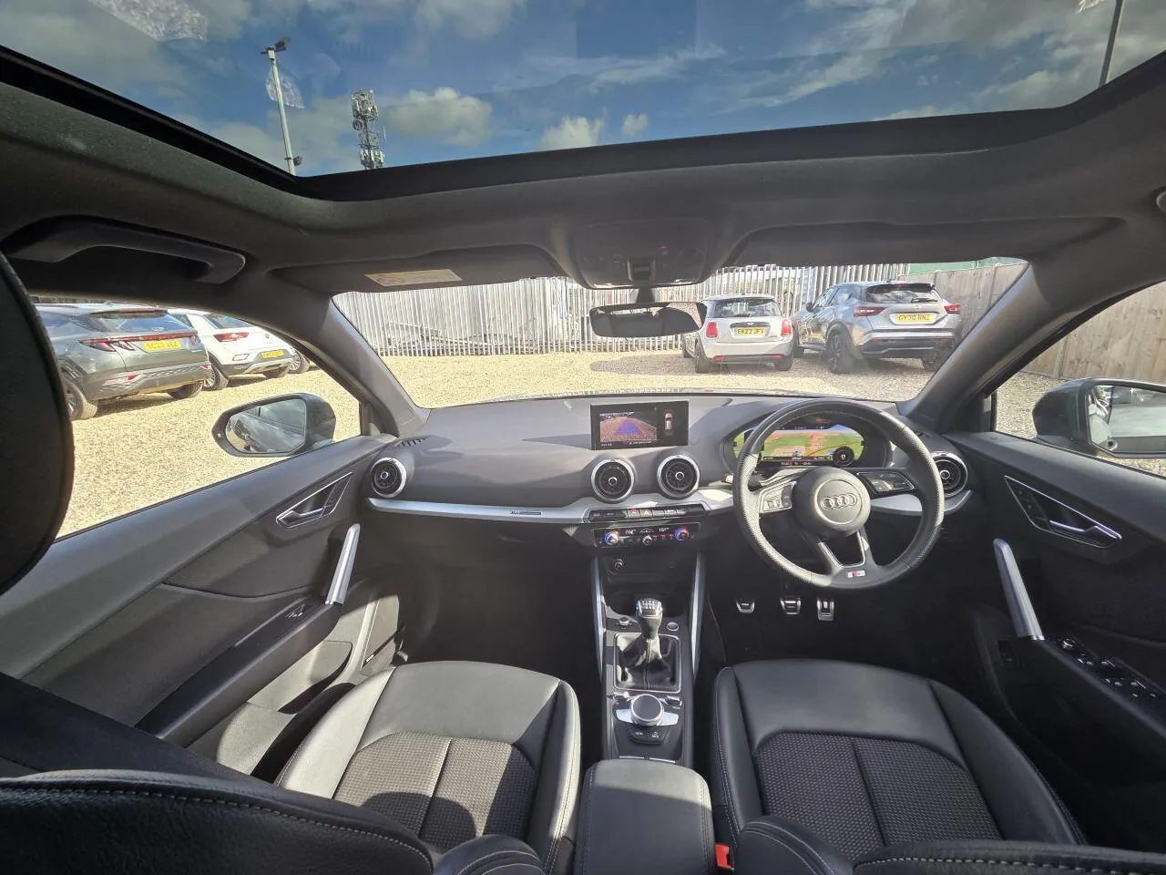 Audi Q2 2023 photo 5
