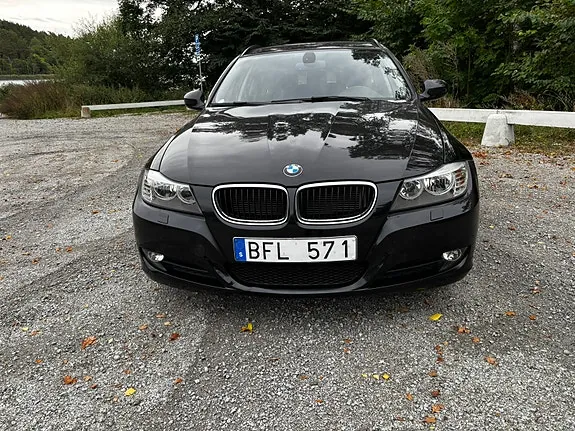 BMW 318I