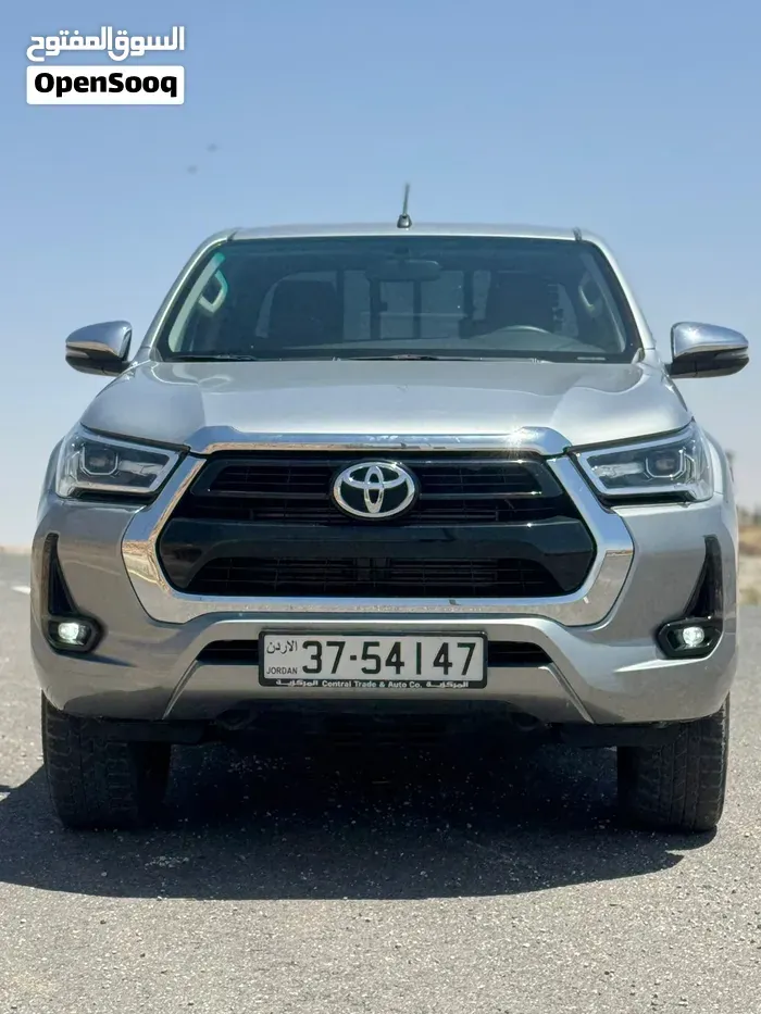 Toyota Hilux 2023 photo 3