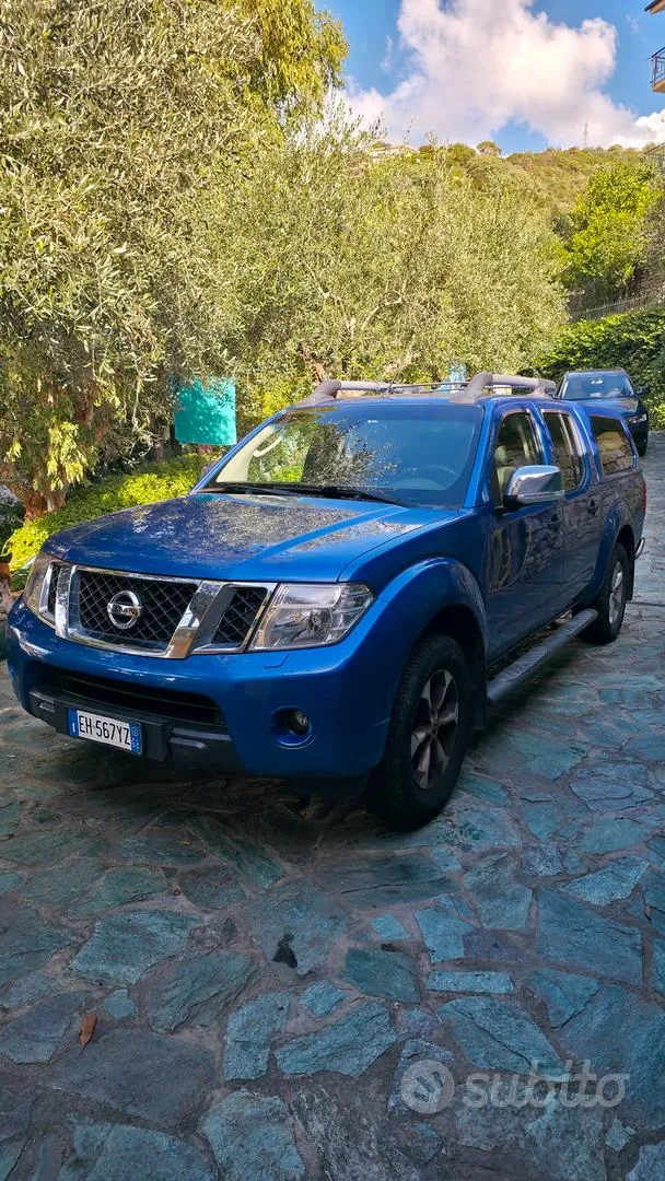 Nissan Navara 2011 photo 3