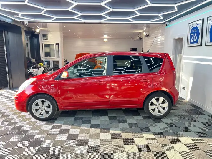 Nissan Note 2007 photo 5