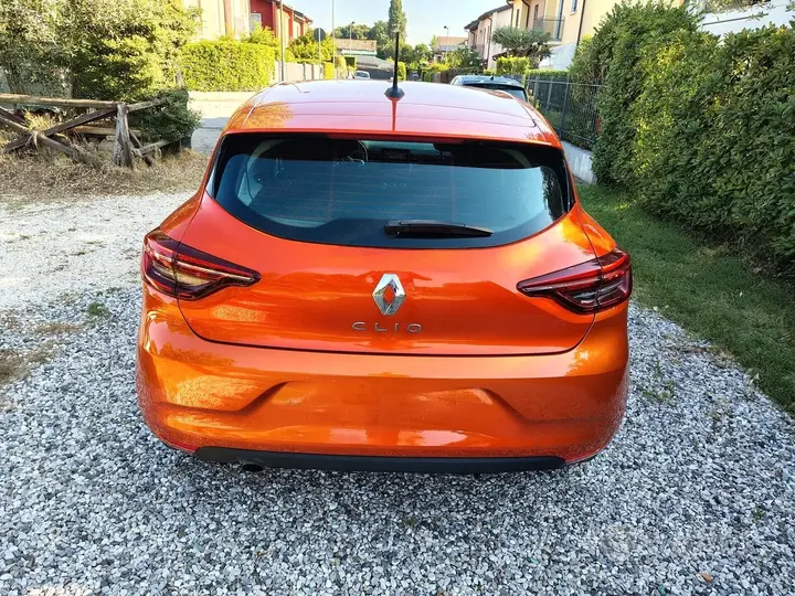 Renault Clio 2023 photo 4