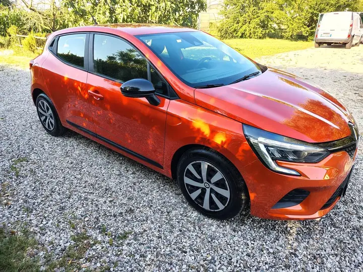 Renault Clio 2023 photo 3