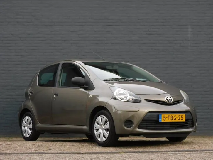 Toyota Aygo 2014 photo 2