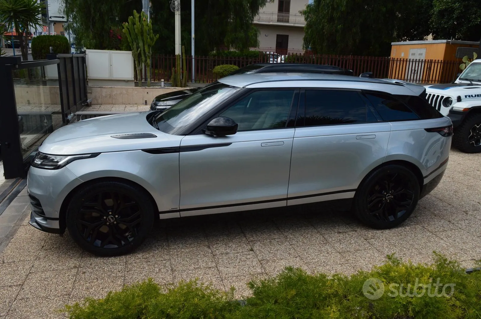 Land Rover Range Rover Velar 2018 photo 4