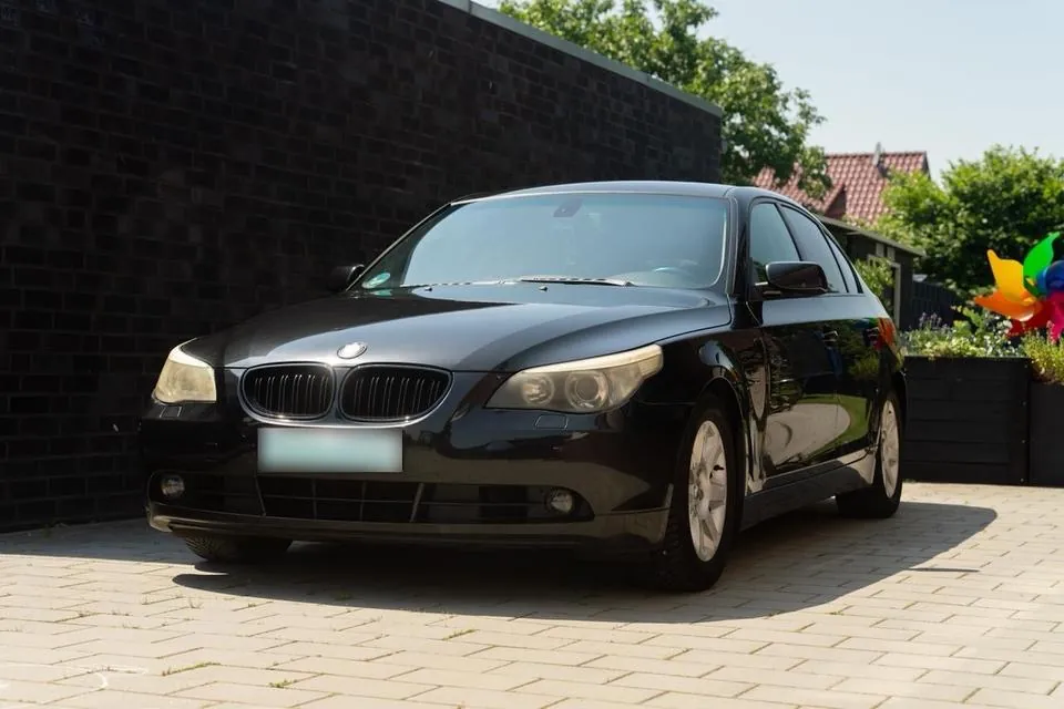 BMW E60 525I