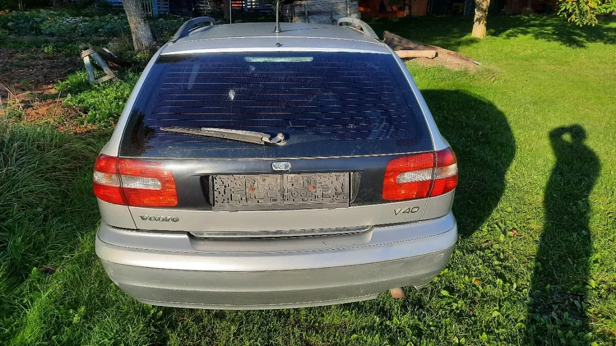 Volvo V40 2004 photo 3