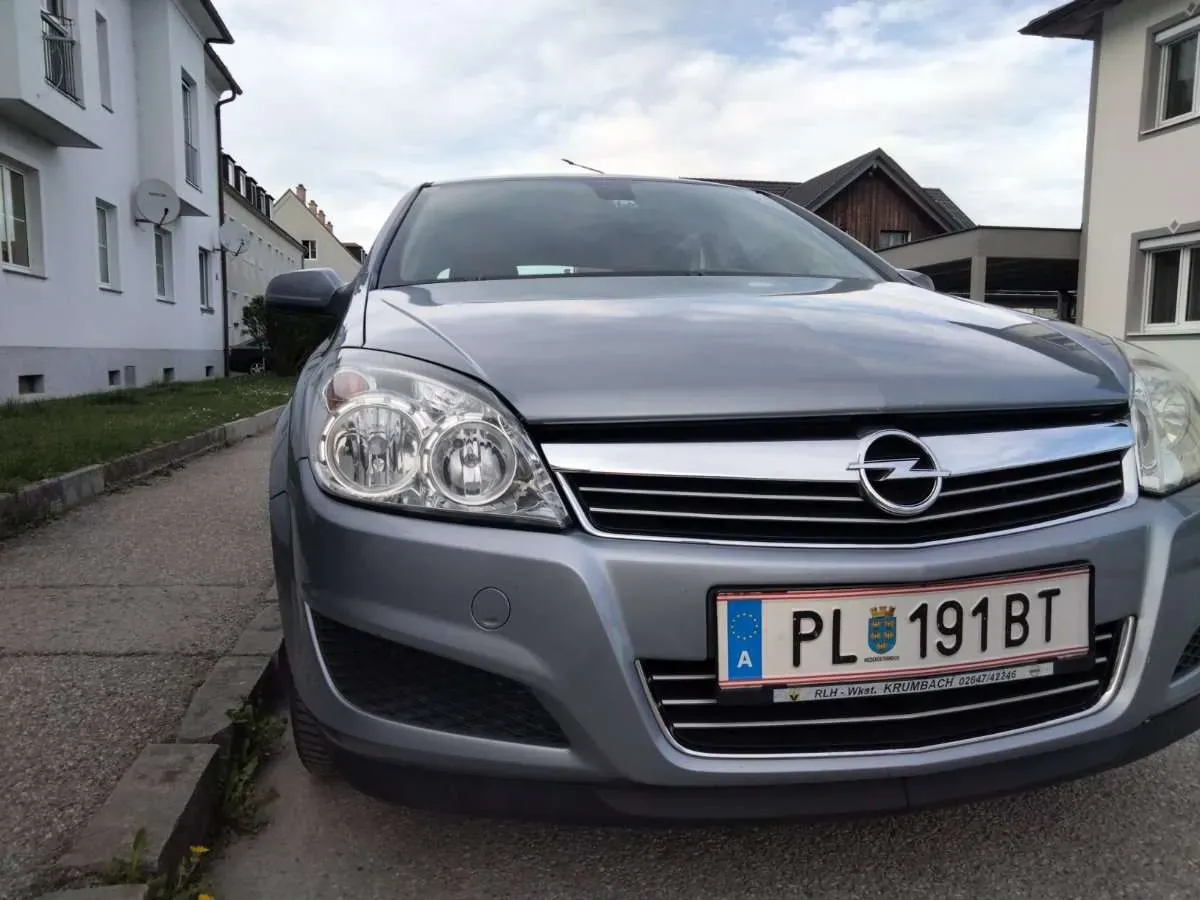 Opel Astra 2008 photo 3