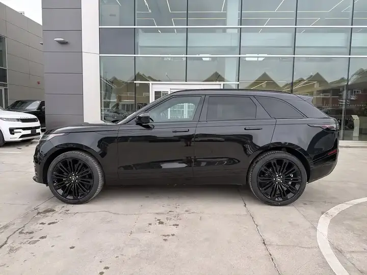Land Rover Range Rover Velar 2026 photo 5