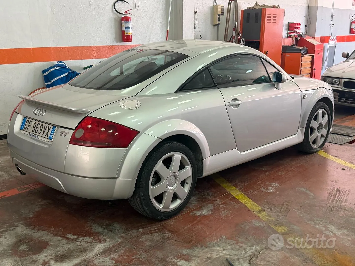 Audi Tt 2002 photo 4